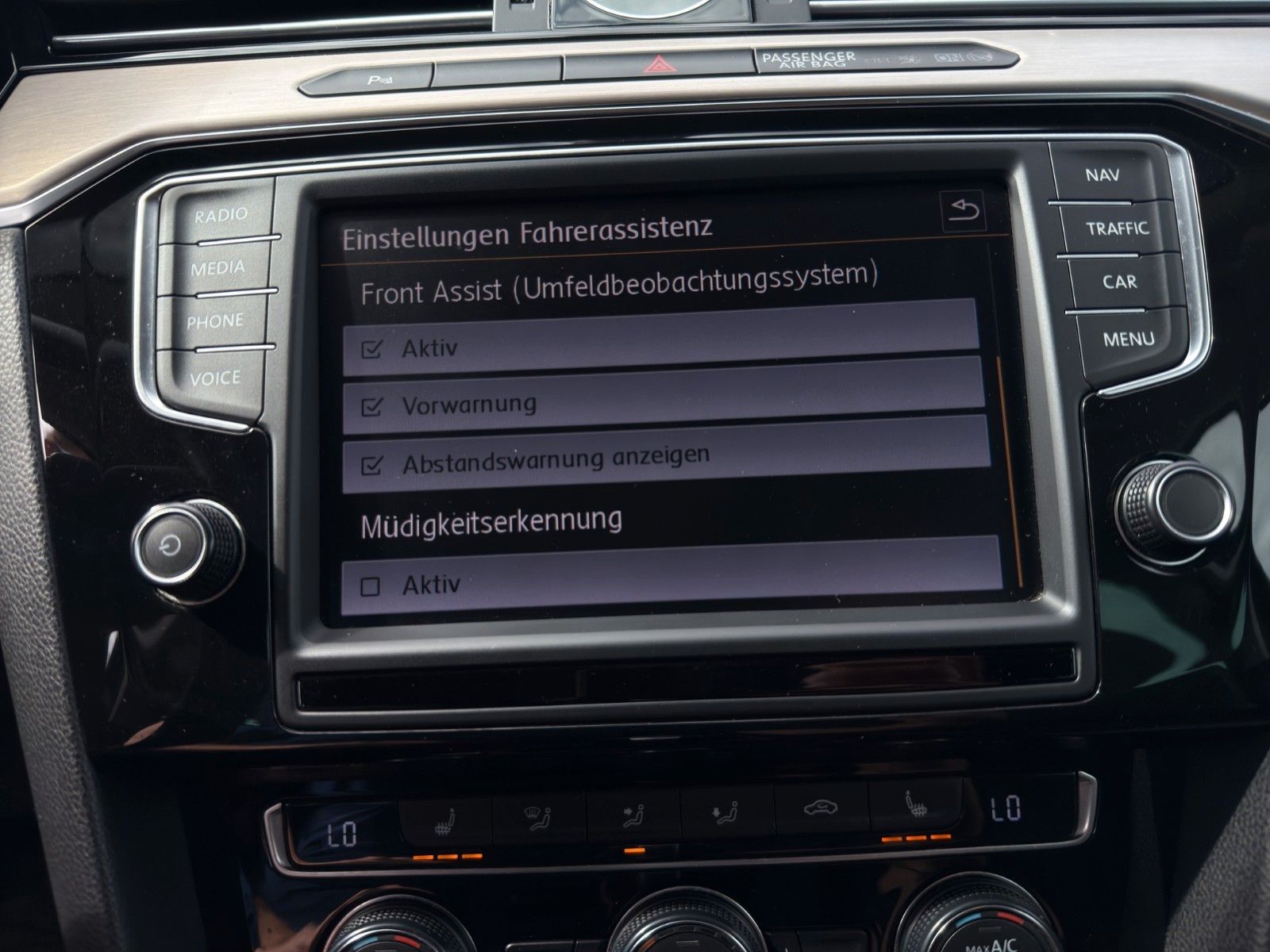 Fahrzeugabbildung Volkswagen Passat Variant 4Motion *ACC*Alcantara*AHK*LED