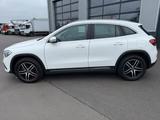 Mercedes-Benz GLA 250 4M Progressive MBUX LED Panorama Kamera - Mercedes-Benz GLA 250: Automatik