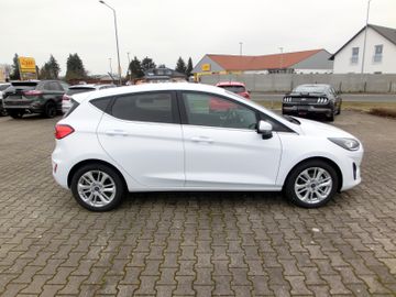 Fahrzeugabbildung Ford Fiesta Titanium *LED*Winterpaket*Parkpilot*