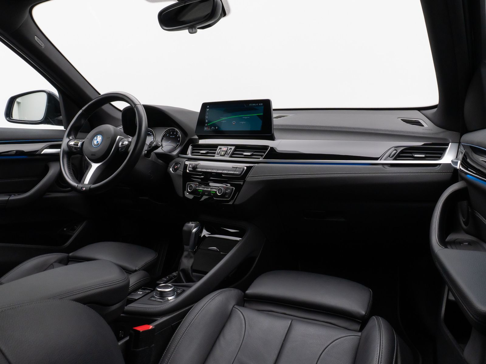Fahrzeugabbildung BMW X1 xD25e Sport Line Kamera HUD DAB Komfort Navi+