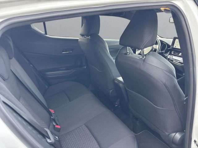 C-HR Hybrid Team D Navi LED Apple CarPlay Androi