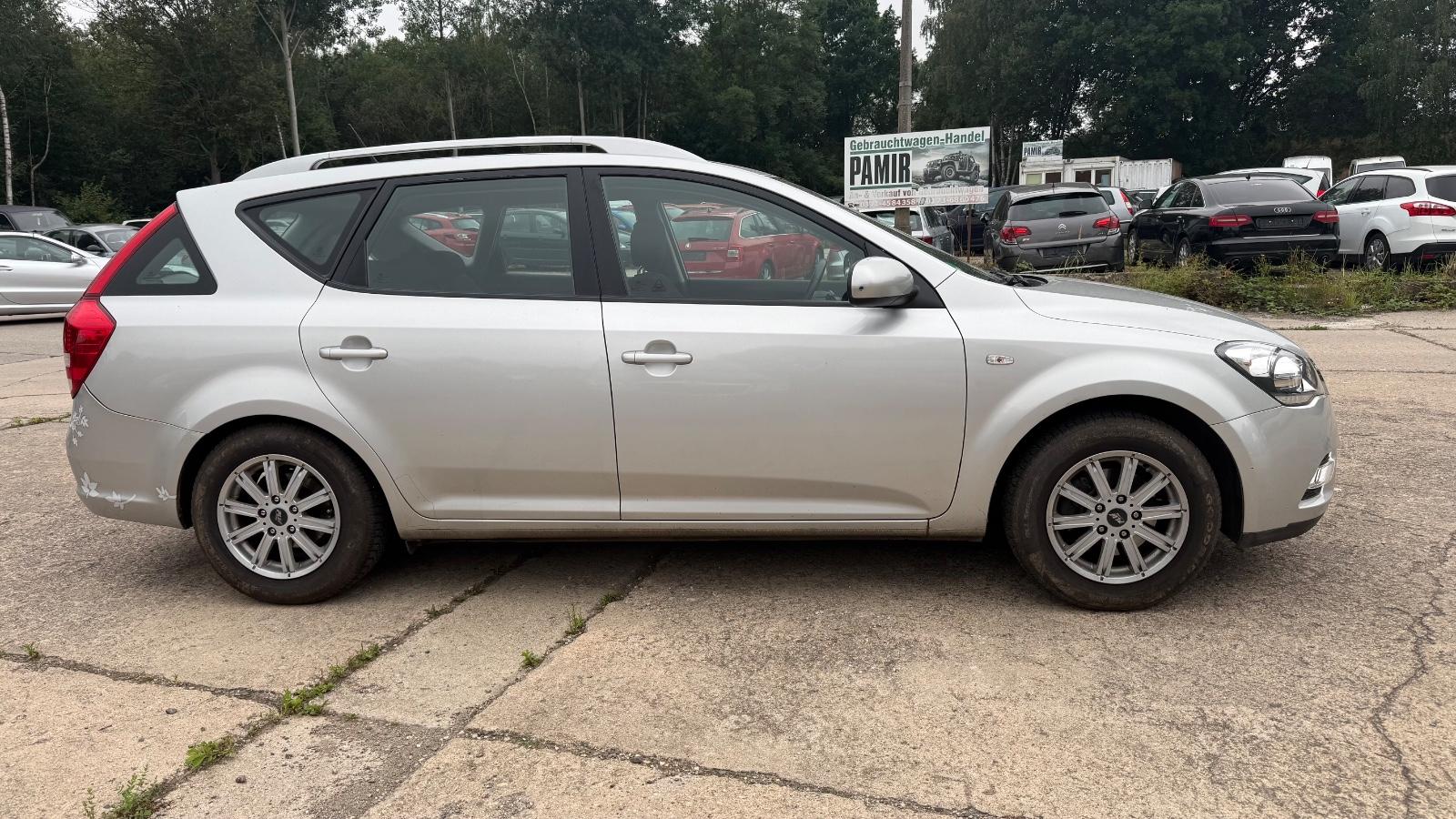 Kia cee'd 2011 — engine 1.396 cm³, 109 HP (80kW)