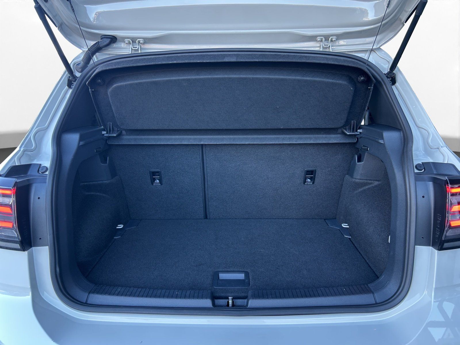 Volkswagen T-Cross - Bild 15