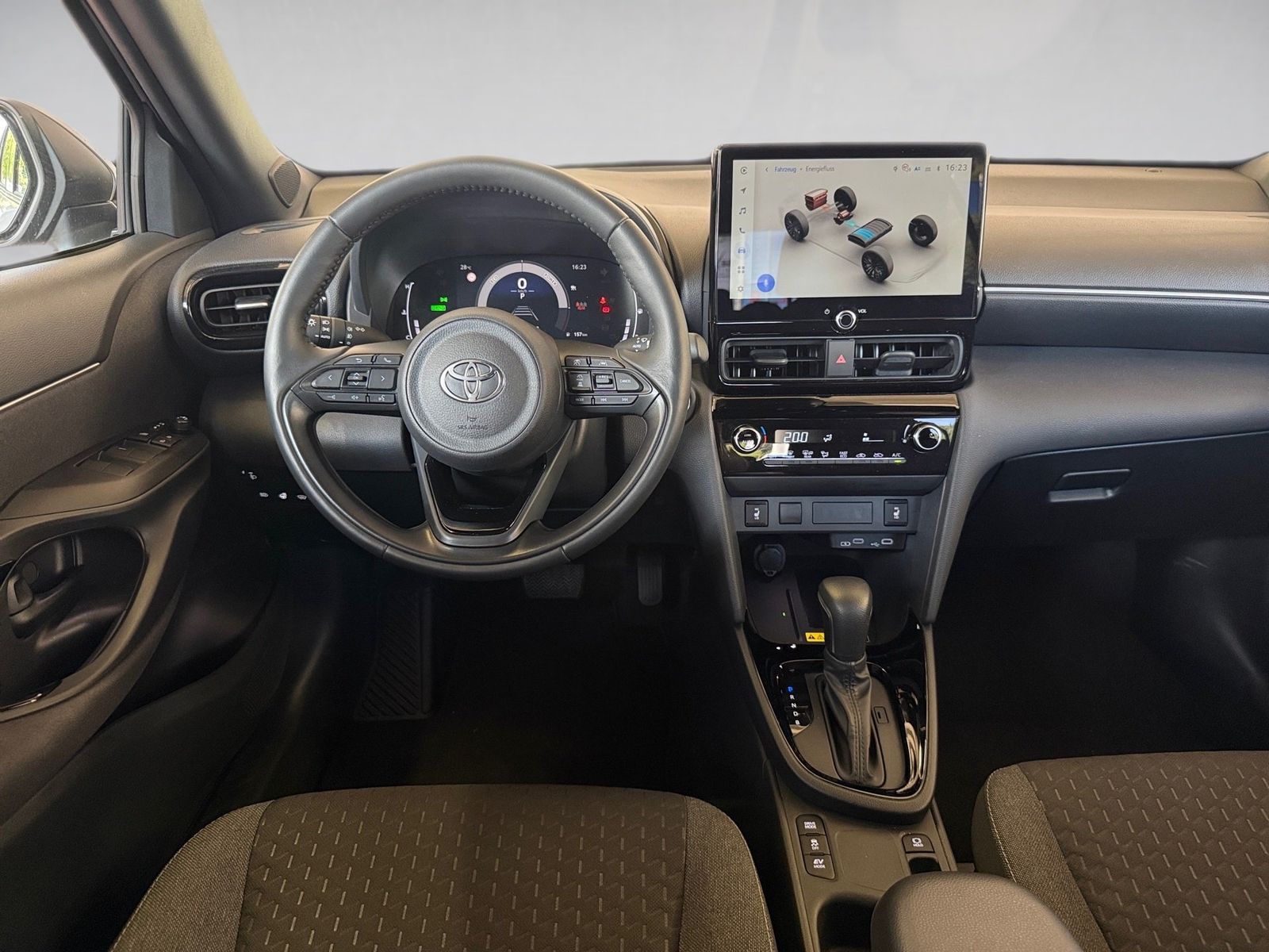 Fahrzeugabbildung Toyota Yaris Cross 1.5 Hybrid Teamplayer KlimaA,LED,SHZ