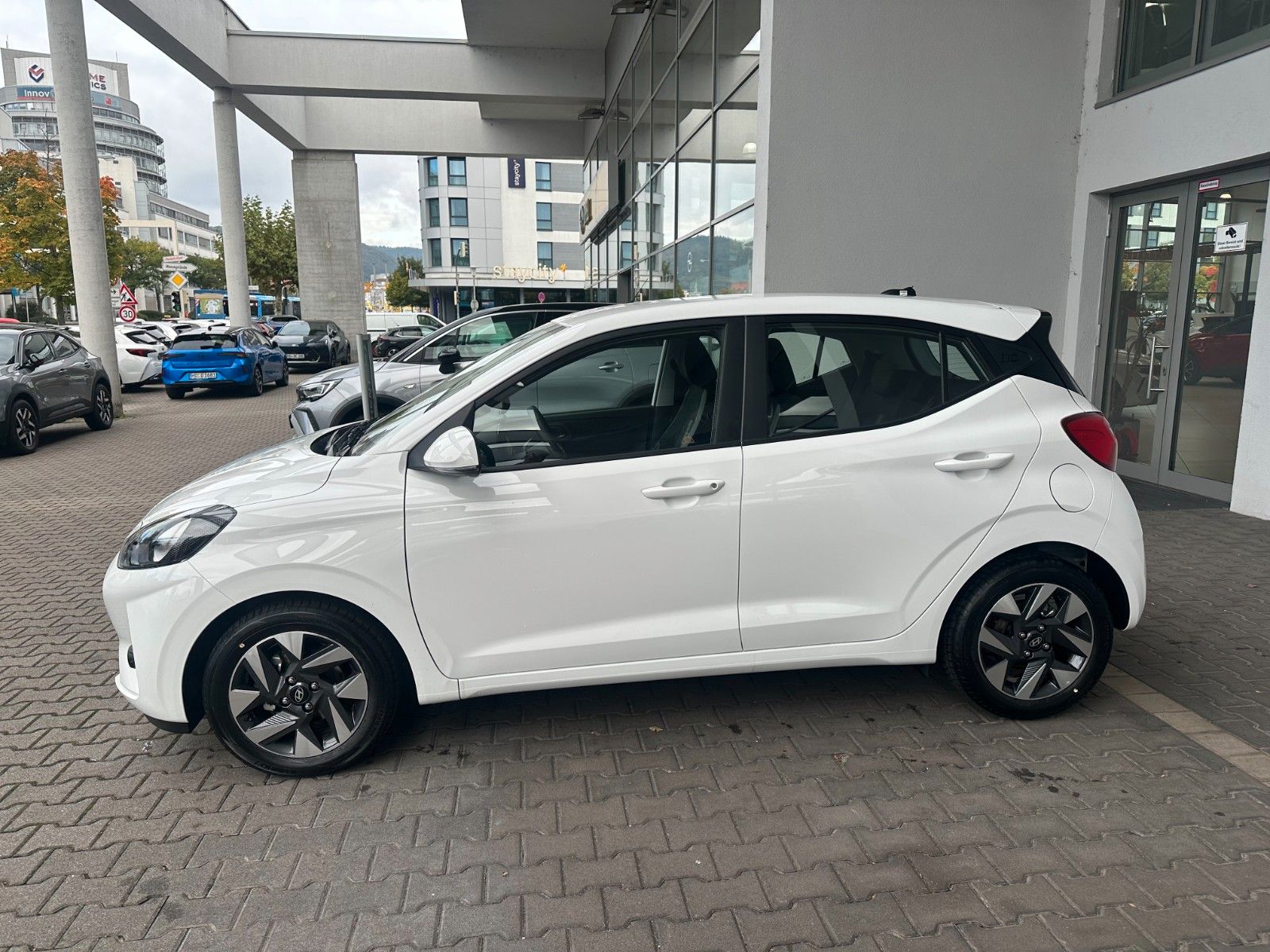 Fahrzeugabbildung Hyundai i10 1.2 79 PS AT Trend Navi/Kamera/SHZ !