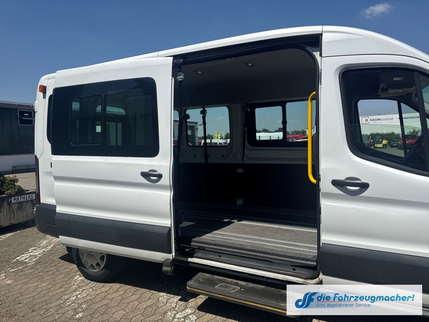 Fahrzeugabbildung Ford Transit Kombi 350 L3 Trend Temp Tel.-Vorb. *2020