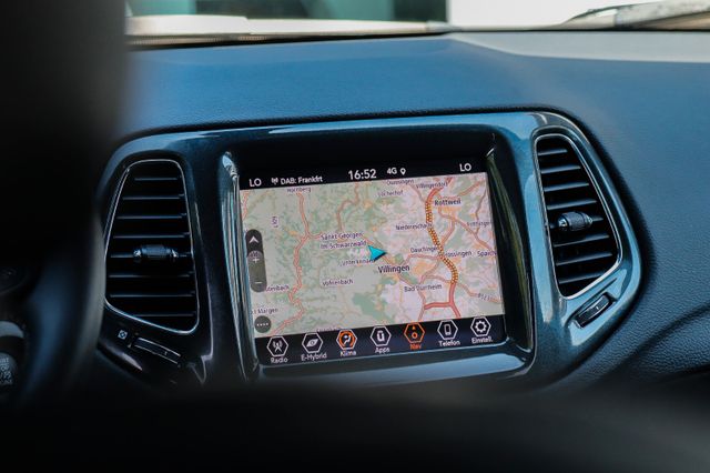 Fahrzeugabbildung Jeep Compass 1.3 T-GDI PHEV 4xe Automatik S Leder Nav