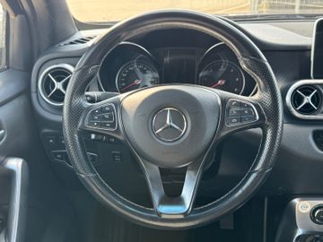 Mercedes X 250 - 11