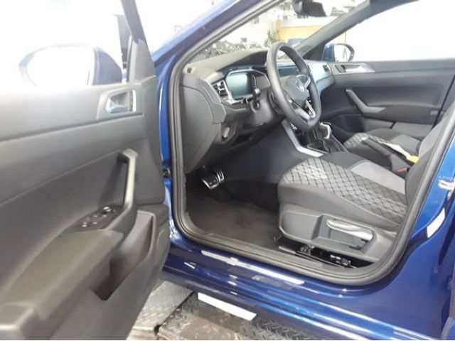 Volkswagen Taigo R-LINE 1.5 TSI DSG AHK IQ.LED PARKLENK 17 foto 5