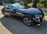 Mercedes-Benz E 200 Autom. - - Mercedes-Benz E 200: Unfallwagen