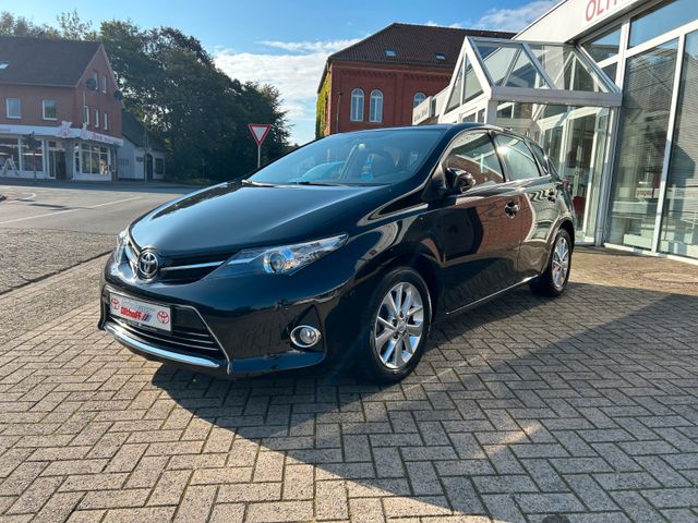 Toyota Auris Executive