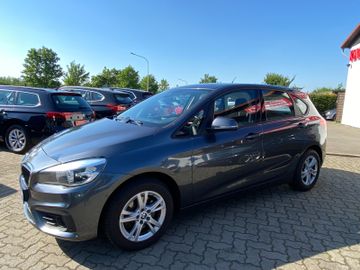 BMW 218 - 6