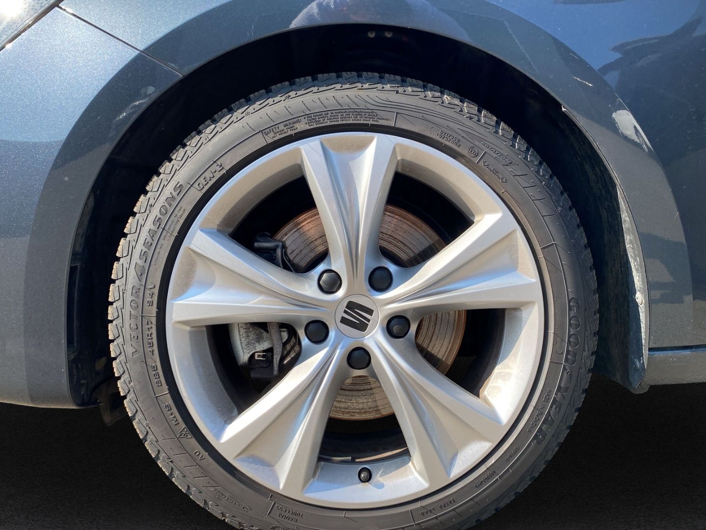 Fahrzeugabbildung SEAT Leon Sportstourer FR 2.0 TDI EU6d Navi Digitales