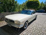 Ford Mustang V8 1965 TOP Zustand - Ford Mustang aus 1965: Cabrio