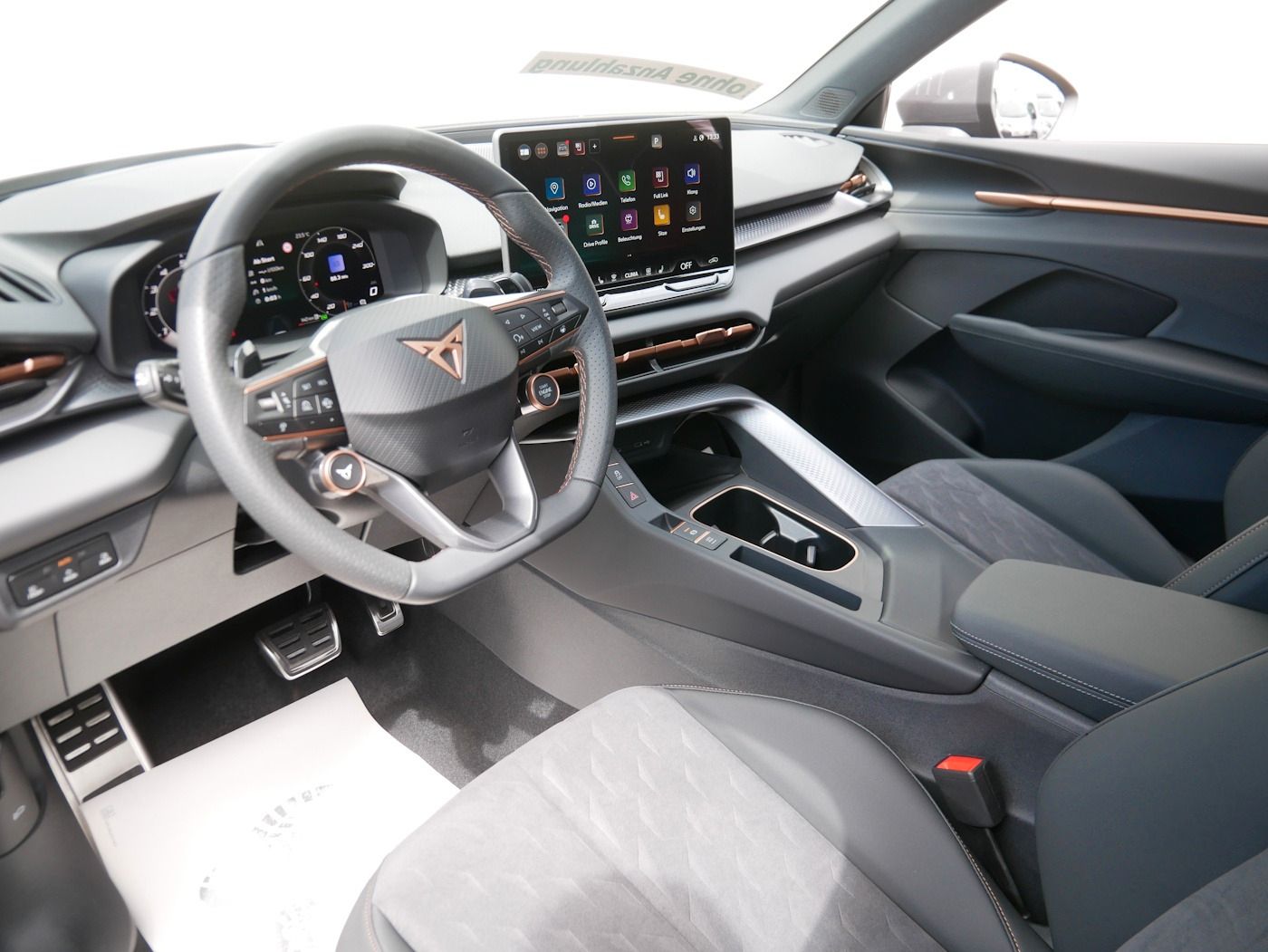 Fahrzeugabbildung CUPRA Terramar 1.5 eTSI NEU51T DSG Matrix ! 4 Pakete !