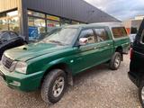 Mitsubishi LKW offener Kasten L200 - : Geländewagen, Offene