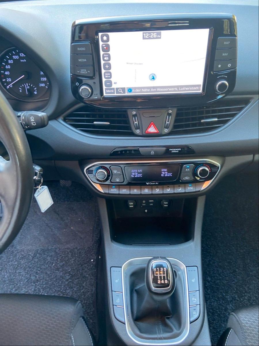 Hyundai i30 1.0 T-GDI Intro