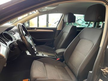 Volkswagen Passat Variant  *1.HAND*NAVI*APS*AHK*LED*SMARTL*