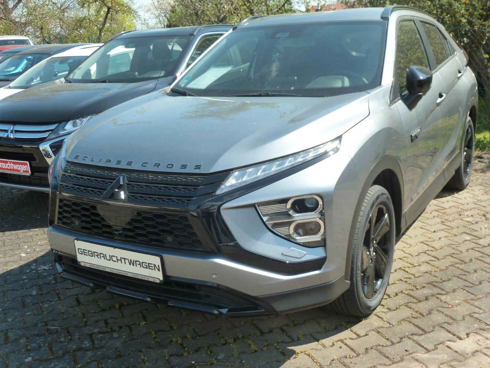 Mitsubishi Eclipse Cross Plus Select Black Hybrid 4WD