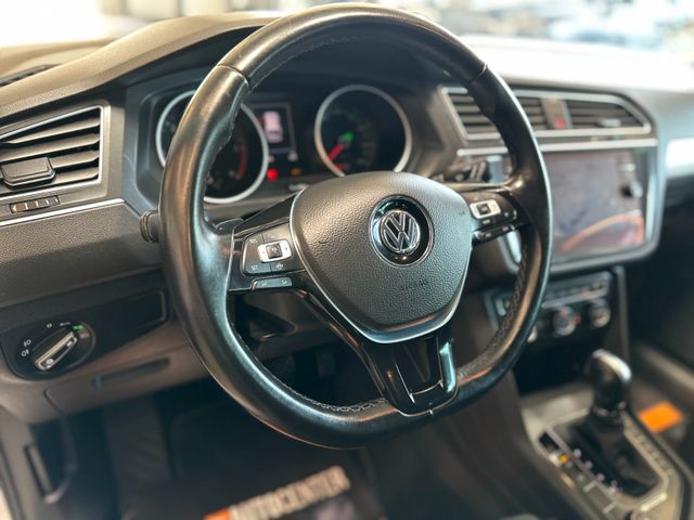Volkswagen Tiguan *R-Line*Spurhalte*ACC*LED*AHK*Massage*