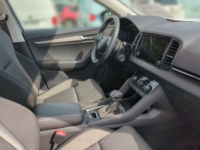 Fahrzeugabbildung SKODA Karoq 2.0 TDI DSG 4x4 Style NAV ACC WINTER PLUS