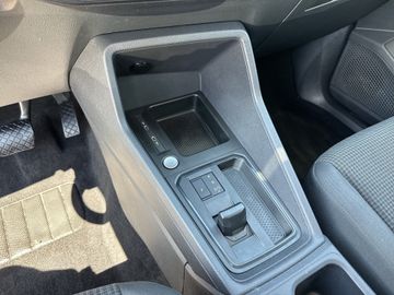 Volkswagen Caddy - 10