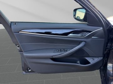 BMW 520 - 11