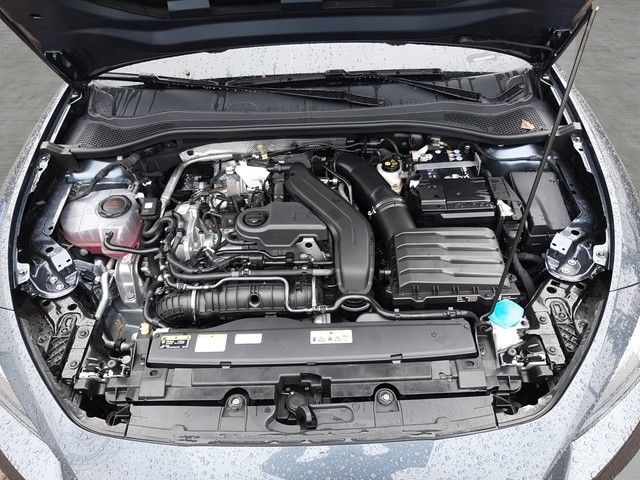 Fahrzeugabbildung Seat Leon Style 1.5TSI LED SHZ Kamera App-Connect