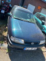 Opel Vechta a - gebrauchte Opel Vectra aus dem Jahr 1996