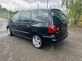 Volkswagen Sharan 2.0TDI Highline - gebrauchte VW Sharan aus dem Jahr 2009