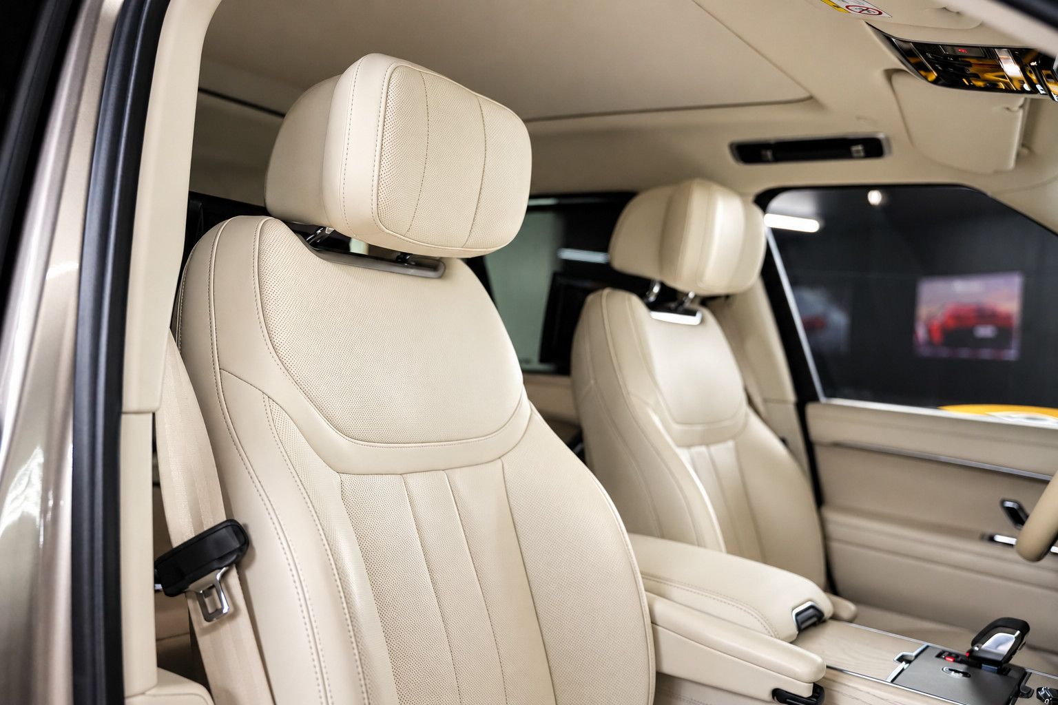 Fahrzeugabbildung Land Rover Range Rover P530 Autobiography *FondTV*Meridian*