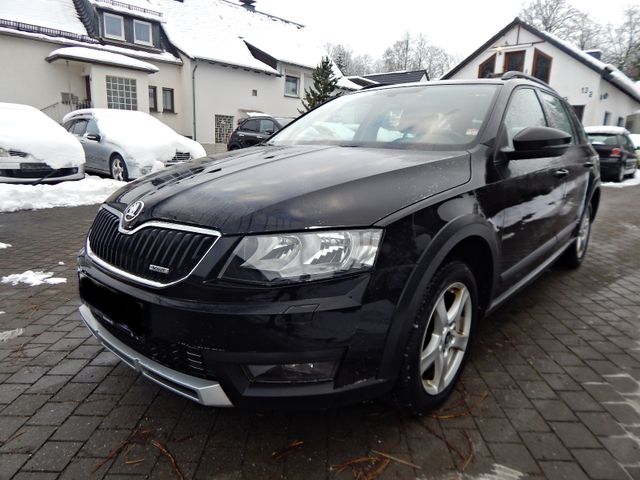 Skoda Octavia Combi Scout 4x4 DSG PDC ALU