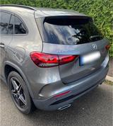 Mercedes-Benz Mercedes-GLA 250e Hybrid in grau, AMG Line... - Mercedes-Benz GLA 250 Gebrauchtwagen in Stuttgart