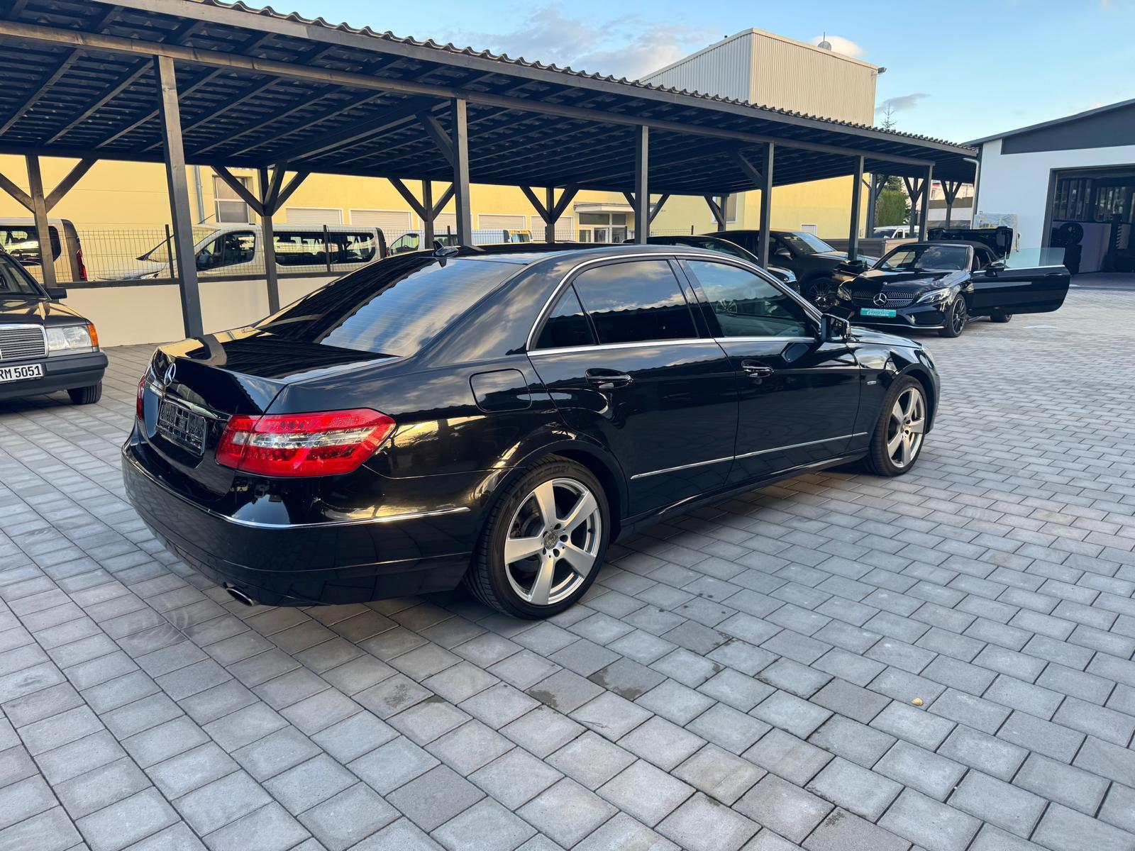 Mercedes-Benz E 350 E-Klasse Lim.CDI BlueEfficiency 4Matic*Deu