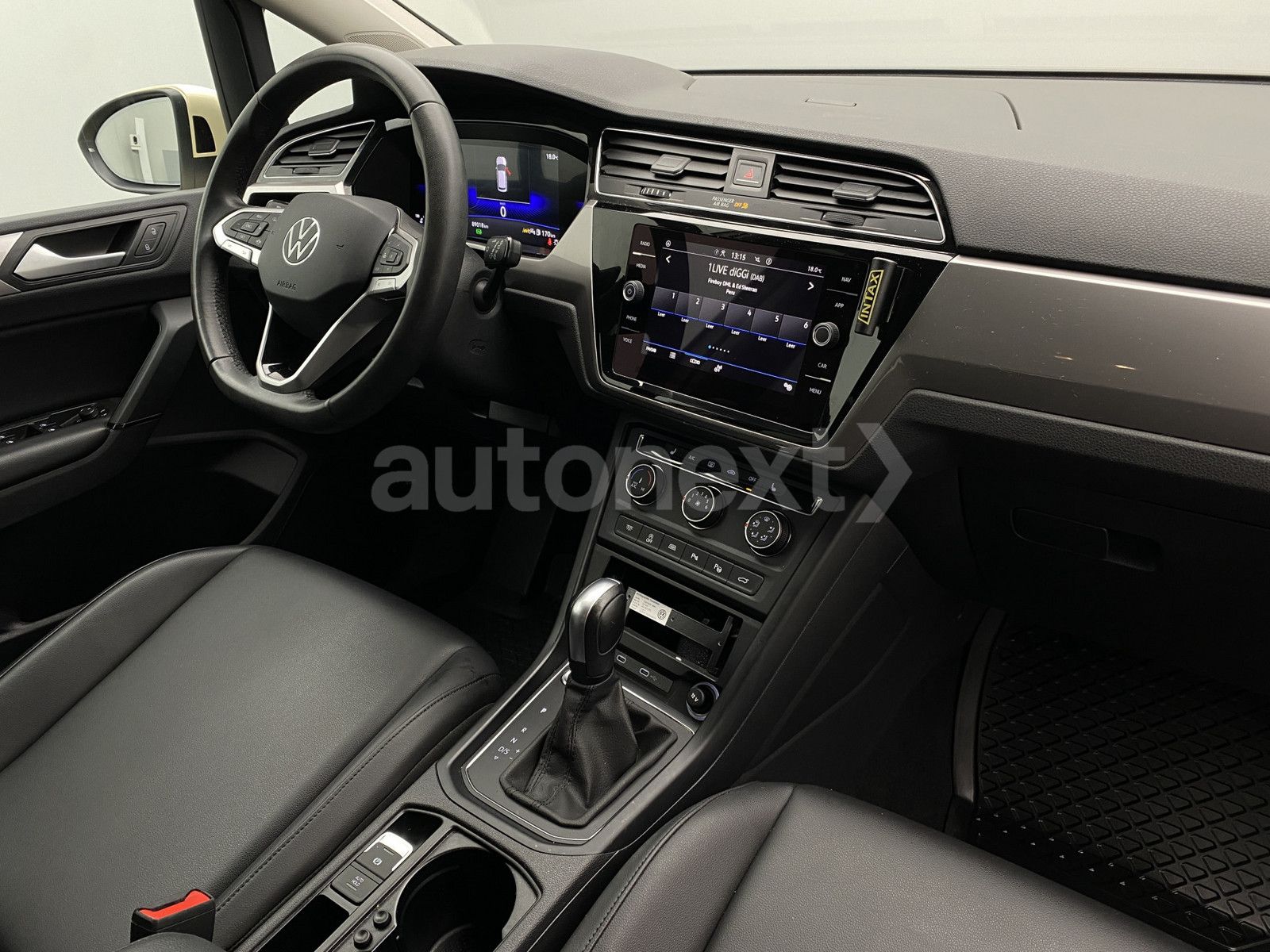 Volkswagen Touran DSG *TAXI* 7-SITZE+KAMERA+NAVI+LEDER+TOP! imagem 2