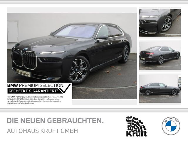 BMW 750e xDrive FOND ENTERTAINMENT+B&W Sound