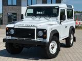 Land Rover Defender 90 2,2 Ltr. Td4 Station Wagon - Land Rover Defender: Td4