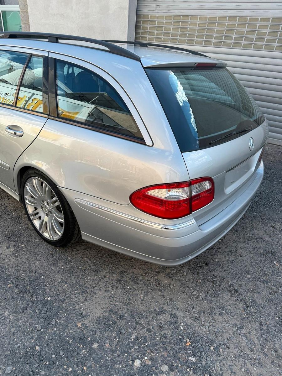 Mercedes-Benz E500 2005 — photo 5