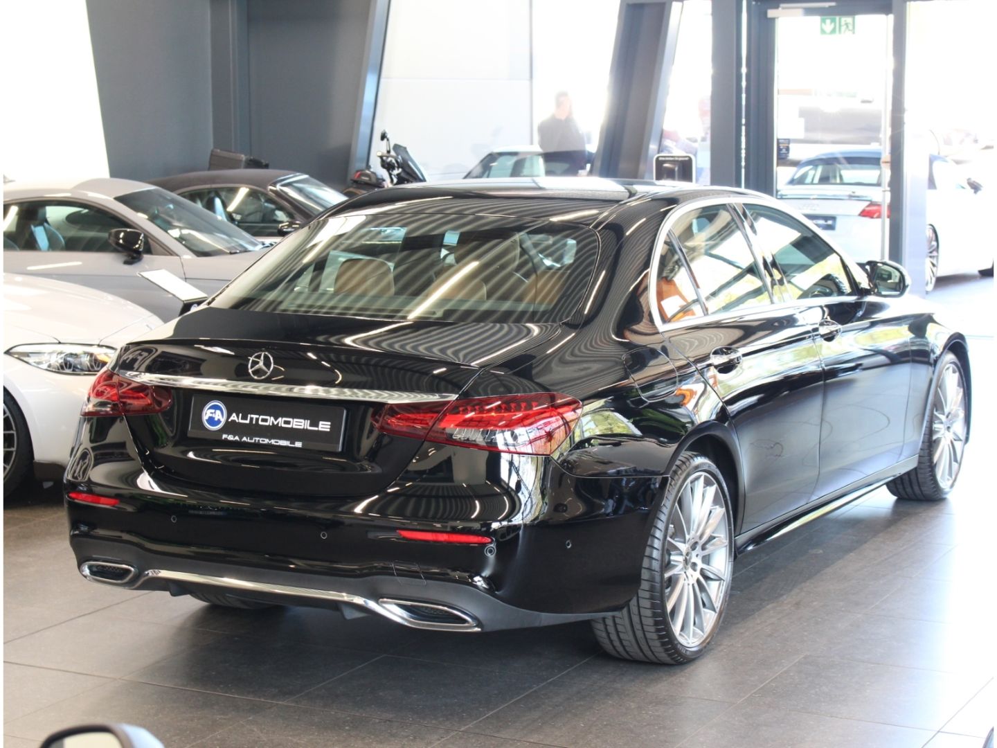 Fahrzeugabbildung Mercedes-Benz E 400 d 4Matic AMG Line 4Matic Facelift 1.Hand