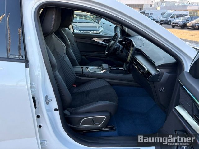 Fahrzeugabbildung Renault Rafale Esprit Alpine E-TECH Hybrid 300 4x4 Pano