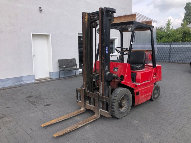 TCM FG 25 LPG Gas , Nissan