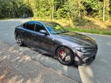 Alfa Romeo Giulia Quadrifoglio 2.9 V6 Bi-Turbo 375 kW A... - Alfa Romeo Giulia V6 Gebrauchtwagen
