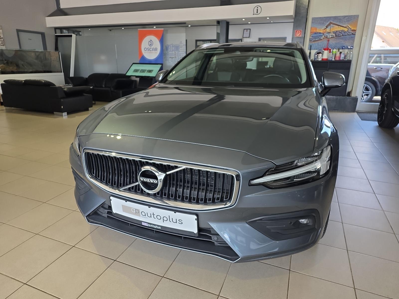 Volvo V60 D3 Momentum Pro BLIS Kamera H/K LED WinterP