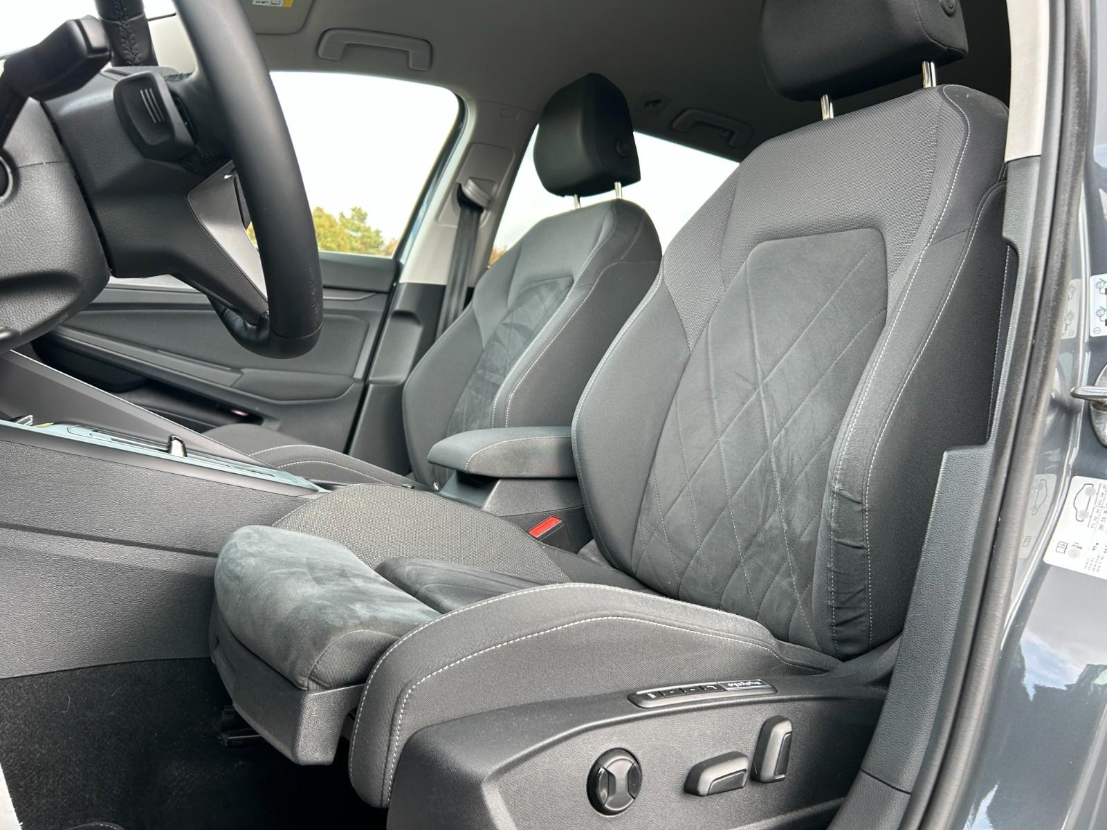 Volkswagen Golf VIII Variant Style 2.0 TSI 4Motion Kamera, миниатюра 16