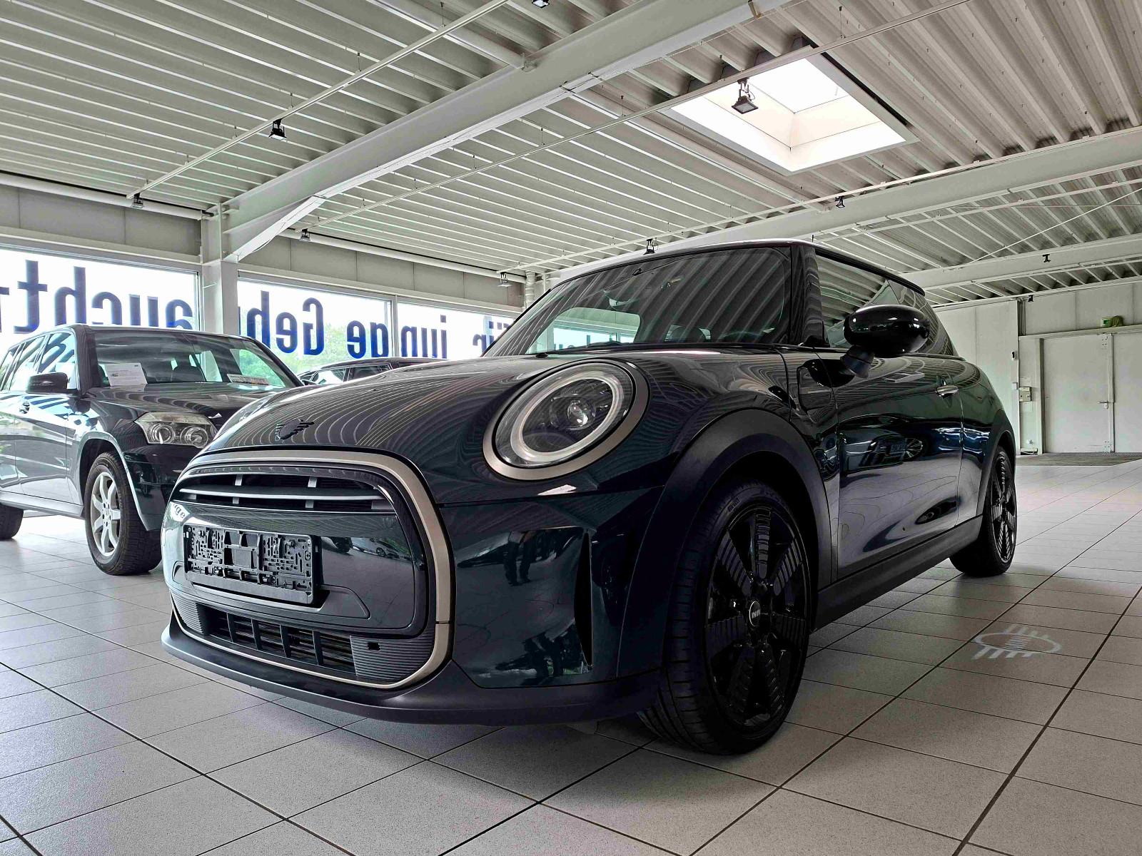 MINI Cooper Aut Navi Kamera SportLeder Resolute Edit