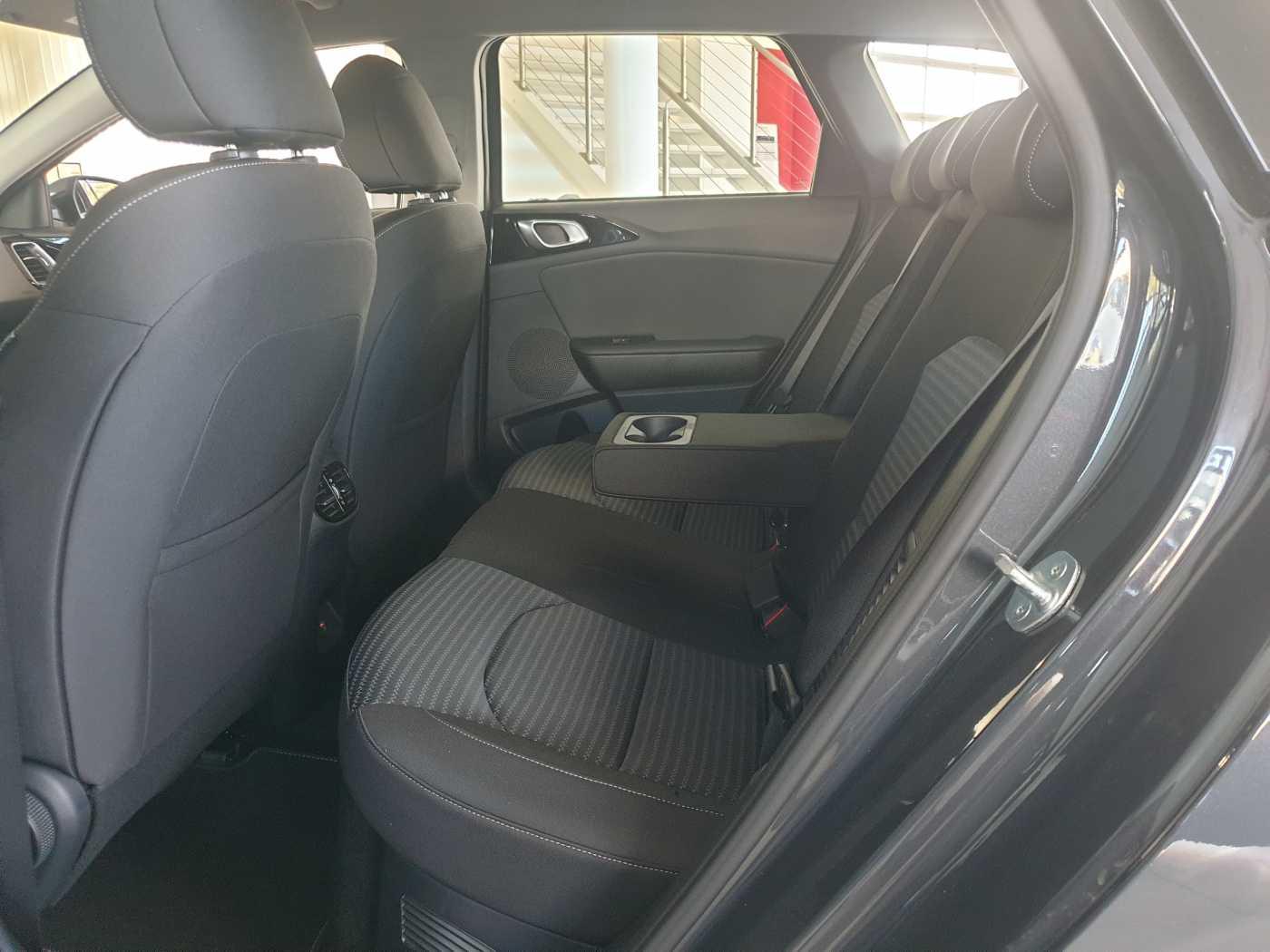 Kia CEED SW 1.6 PHEV Spirit | Navi | PDC