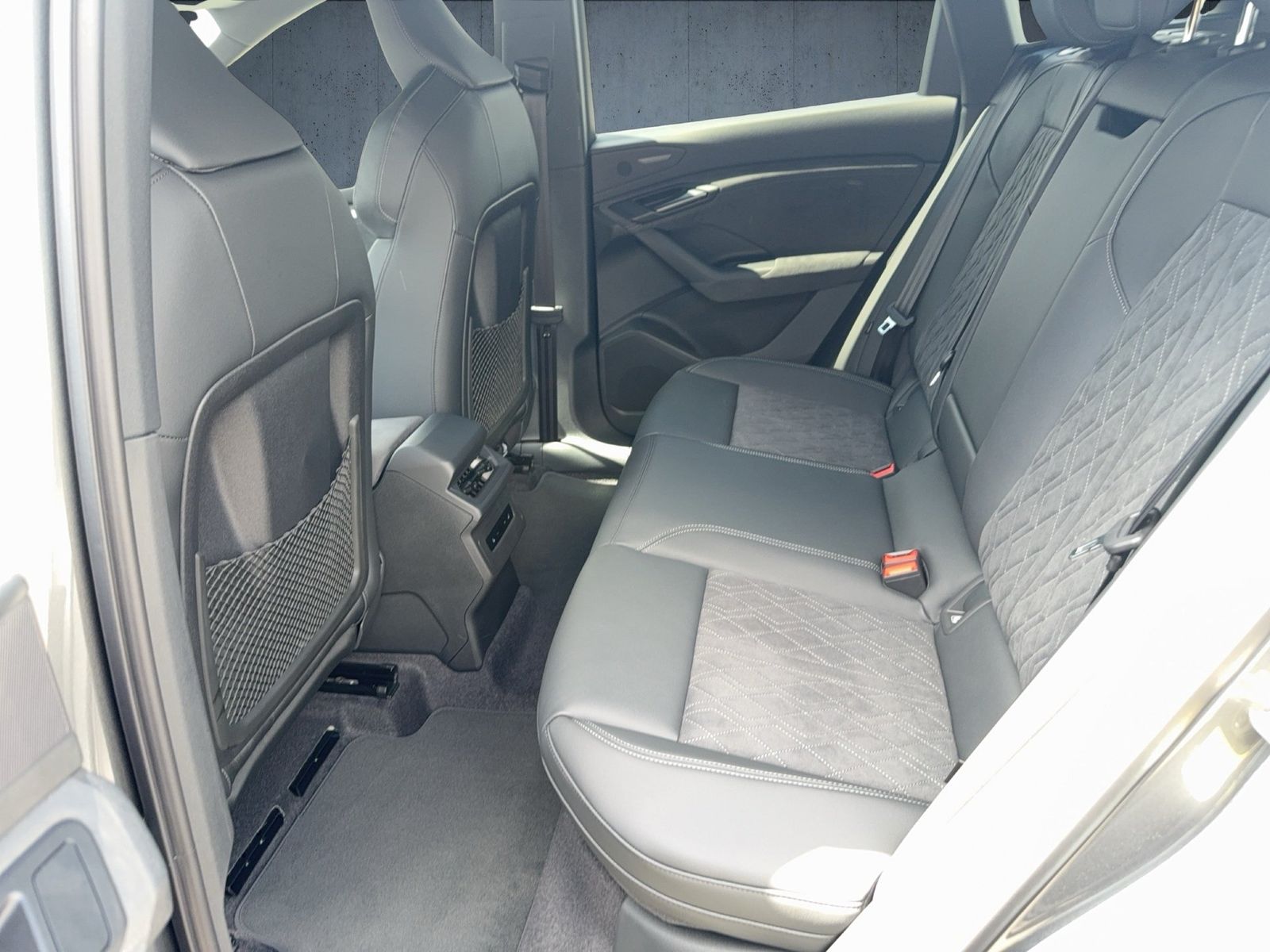 Audi Q6 e-tron - Bild 13