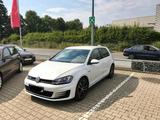 Volkswagen Golf 2.0 TDI DSG GTD GTD - mit Diesel-Antrieb: Weiß, Winterreifen