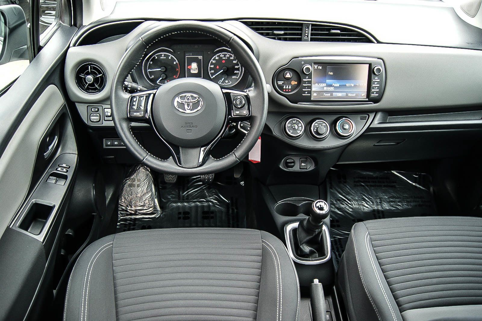 Fahrzeugabbildung Toyota Yaris 1.0 VVT-i Comfort KAMERA KLIMA SPURASSIST
