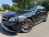 Mercedes-Benz E 63 S AMG 4Matic+Panorama+Harman Kardon+Scheckh - gebrauchte Mercedes-Benz E 63 AMG aus dem Jahr 2015